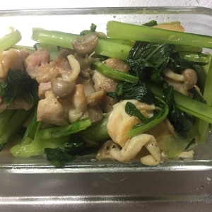 鶏モモ肉と小松菜のガーリック炒め